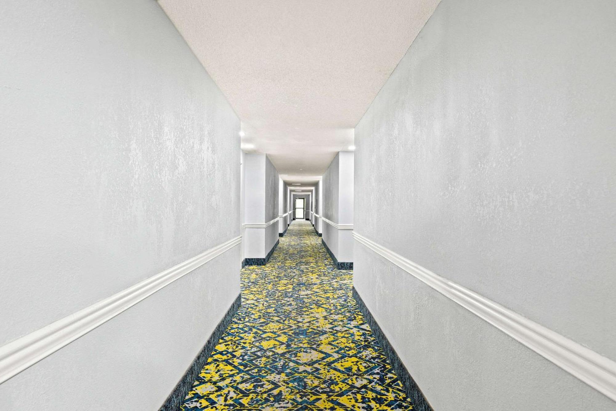 Econo Lodge Лондон Экстерьер фото