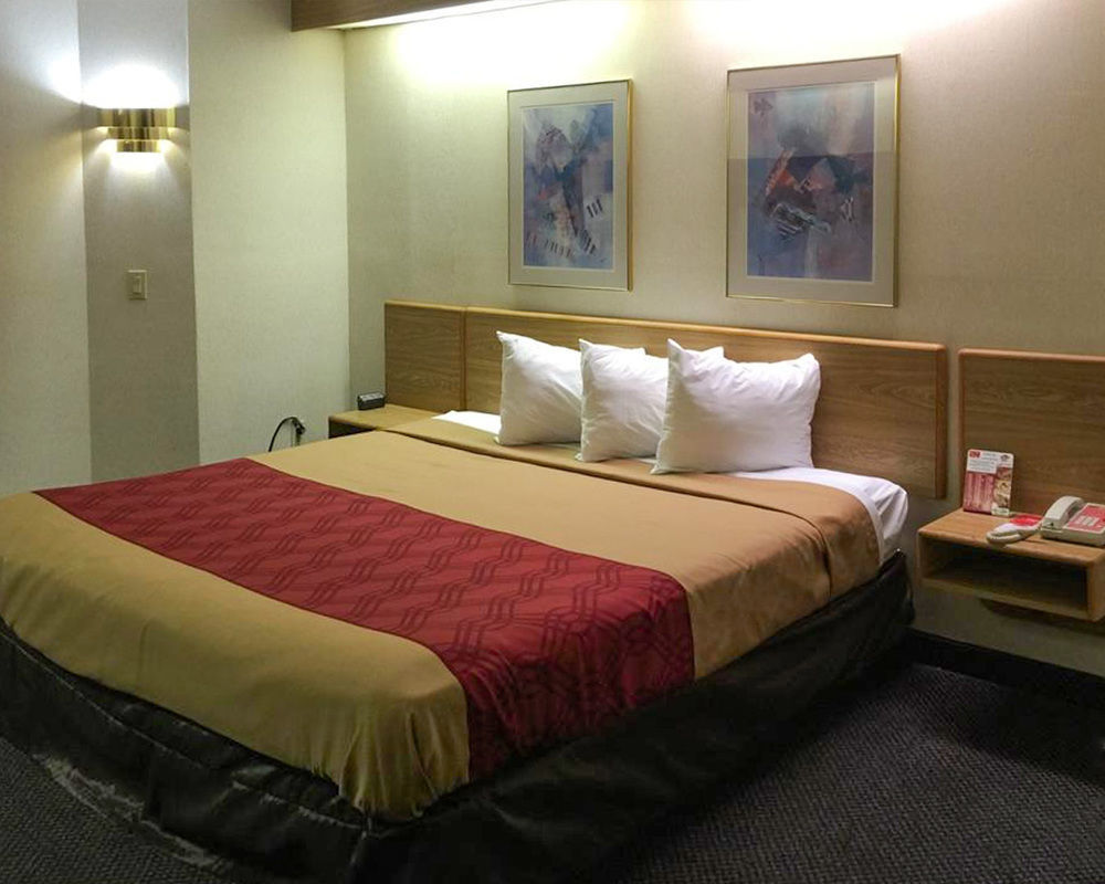 Econo Lodge Лондон Экстерьер фото