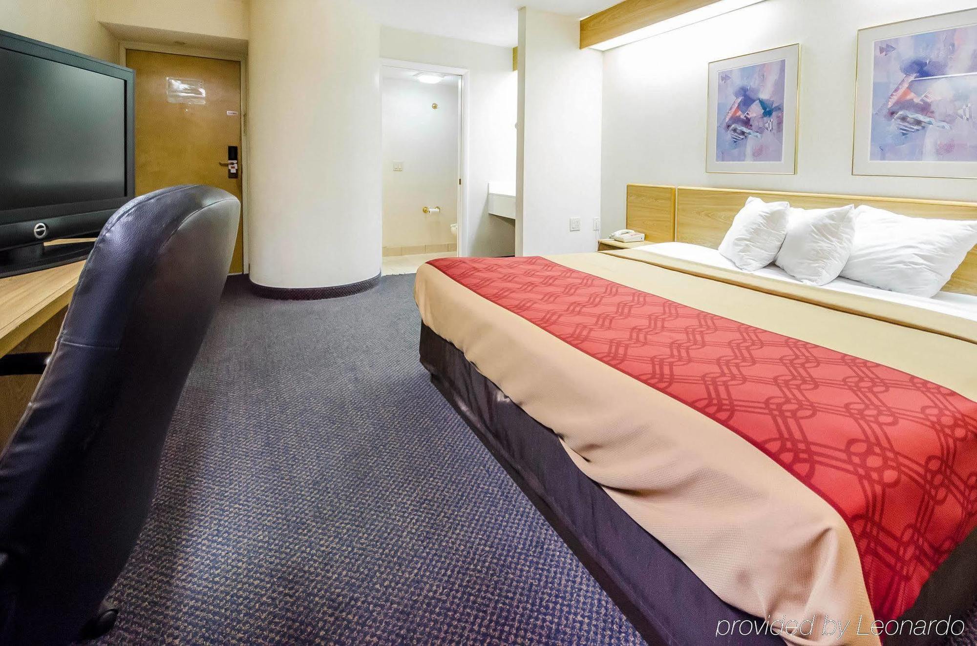 Econo Lodge Лондон Экстерьер фото